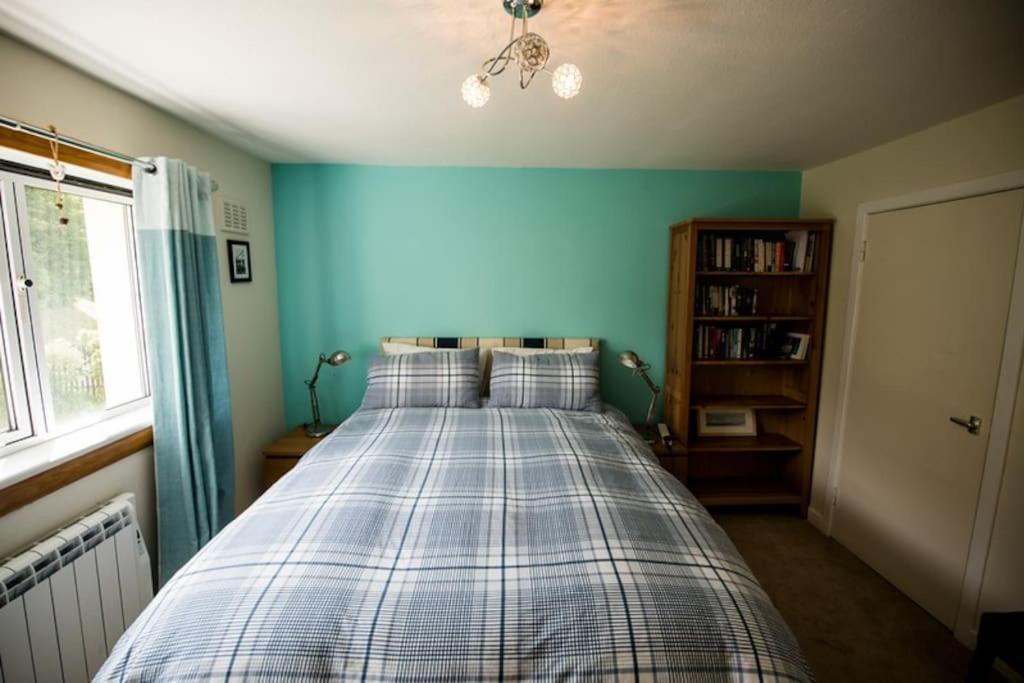 Spacious Three Bedroom Flat, Stunning Loch Views Apartment Fort William